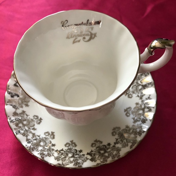 Royal Albert Bone China England 25th Anniversary - Picture 1 of 2